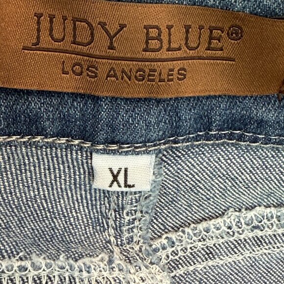 Judy Blue Boyfriend Jeans Size XL - Picture 10 of 13